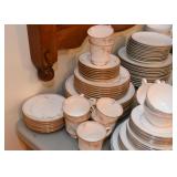 Fine China - Gorham, Silk Petal Pattern 