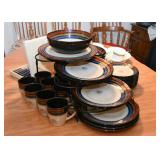 Pfaltzgraff Hand Crafted Everday Galaxy Red Dinnerware / Dishes (Service for 8)