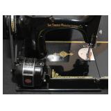 Vintage Black Portable Featherweight Singer Sewing Machine with Case