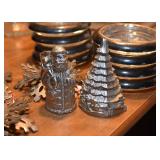 Christmas / Holiday Decor (Salt & Pepper Set)