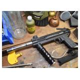Tippmann Model 98 Paintball Gun