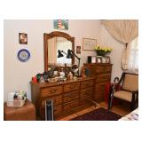 Bedroom Furniture (Dressers / Chests, Nightstand)