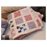 Quilts & Bedding