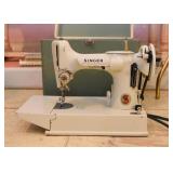 Vintage White Portable Singer Sewing Machine (Made in Great Britain)
