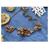 Vintage Costume Jewelry (Brooches, Necklaces, Earrings, Bracelets)