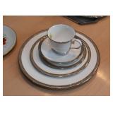 Lenox Classics Collection China - 2 Place Settings - Landmark Platinum Pattern