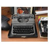 Vintage Underwood Typewriter