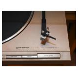 Pioneer Turntable
