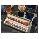 Cloisonne Cosmetic Brushes