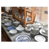 Fine China / Dinnerware
