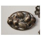 Jewelry - Vintage Brooches / Pins