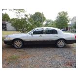 2005 Lincoln Town Car
