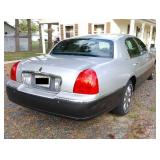 2005 Lincoln Town Car