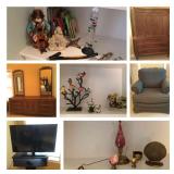 STRUT ON DOWN TO STRAFFAN DR.