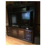 Entertainement center with full theatre sound equipment