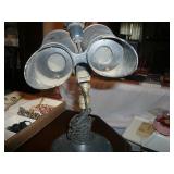 Antiques view finder