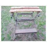 BLACK & DECKER TABLE