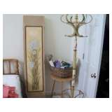 SCREEN & DECORATOR HAT RACK