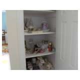 CLOSET FULL SOLD IN 1 LOT