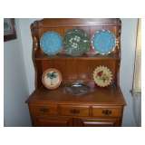 SMALL CHINA HUTCH & PLATES