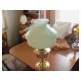 ORNATE VINTAGE OIL LAMP