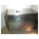 REFRIGERATED PREP TABLE