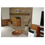 Wildlife and duck decor, fire pit, screens