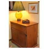 Small Hutch, has top shelves