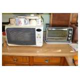 Small Kitchen Appliances and lots of kitchenware
