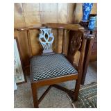 FC5546C3-1F63-4F47-B215-D2885B86B66A