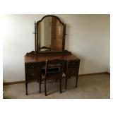 New Berlin (Koch) Online Estate Sale by Caring Transitions - Ends 3/30!