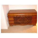 BR1 Cedar Chest Dillingham Mfg 44Lx18Wx22H