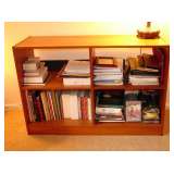 BR5 4 cube wood storage unit 47Lx17Wx32H
