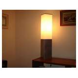 BR6 Aluminum & plastic light 6Lx6Wx34"H