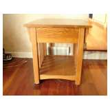 F3 Side table 22Lx25Wx23H