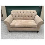 Love This Loveseat!