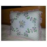 Embrodiered pillow