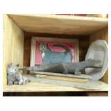 Primitive Cat painting/wood alligater