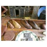 lot of w3oden shoe lasts