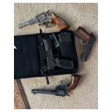F/N 9MM            H&R 949 22LR       STERLING 380                       S & W MDL 10 38 SPL 