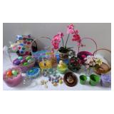 HCE011 Easter Baskets and Decorations