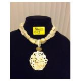 HFJ013 Lovely Mother of Pearl Necklace