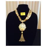 HFJ021 Stunning Mother of Pearl Necklace