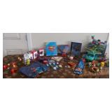 DDC022 Superman Collectibles - Hallmark, DC Comic Figurals & More