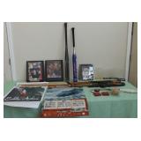 DDC055 Sport Memorabilia, Music Tuners, Knives