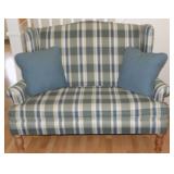 IET058  Plaid Loveseat with Pillows