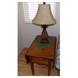 IET062 Matching End Table with Lamp