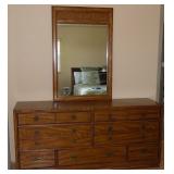IET095 Beautiful Dresser with Mirror