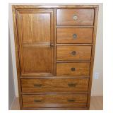 IET096 Gorgeous Upright Basset Wooden Dresser
