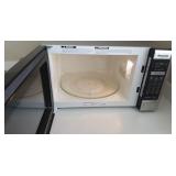 IET122 Panasonic Microwave Oven
